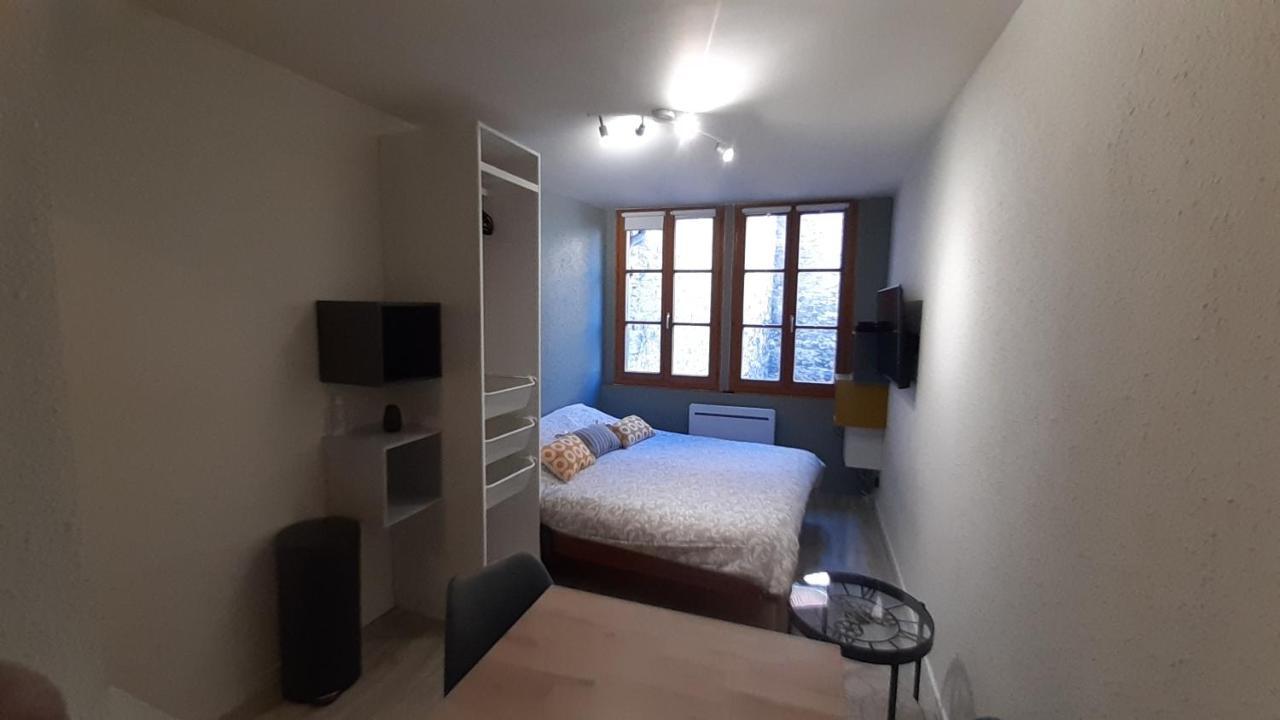 Studio 302 Au 15 Rue Battant A เบอซองซง ภายนอก รูปภาพ